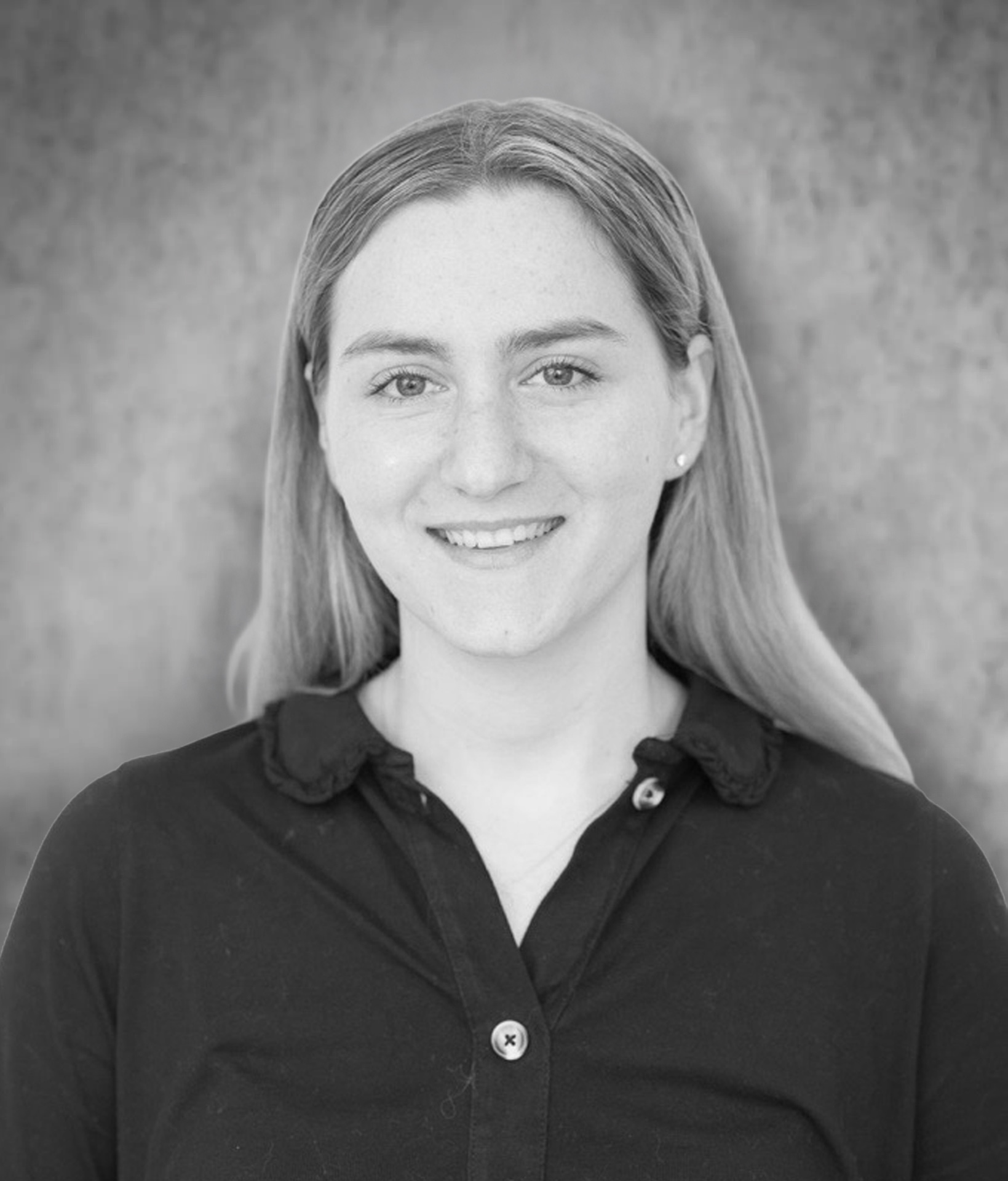 Ellie-Portrait-BW-683x800